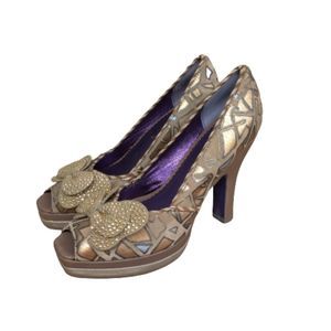 Poetic License Gold Shiny Bow Peep Toe Heels 39.5
